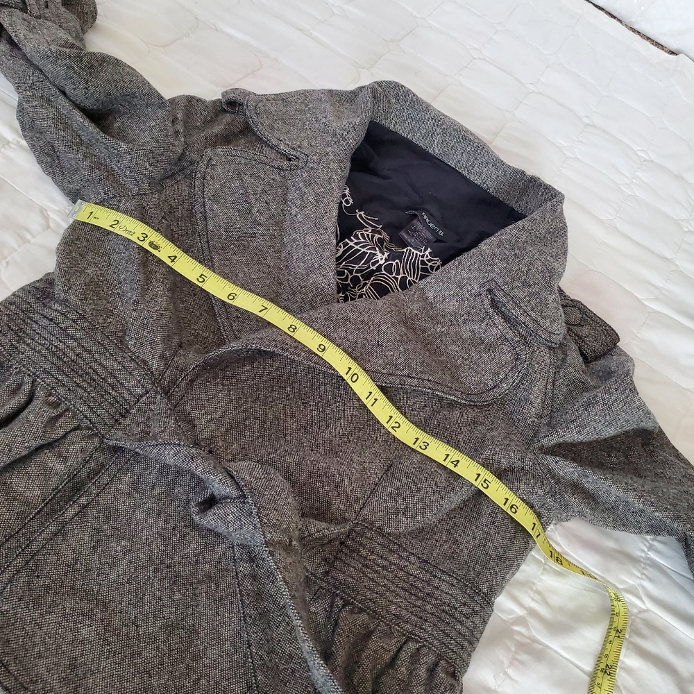 Jacket - Picture 5 of 14